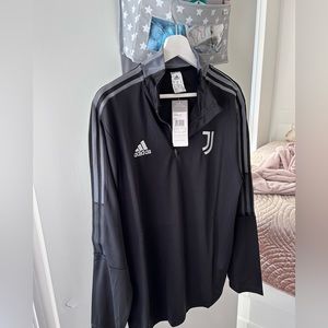 Black juventus tracksuit